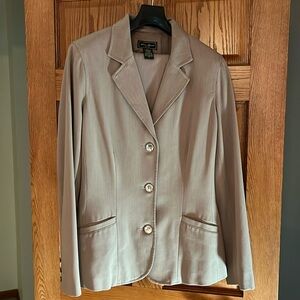 Eddie Bauer Suit (Jacket & Pants). Size 14 Tall.
